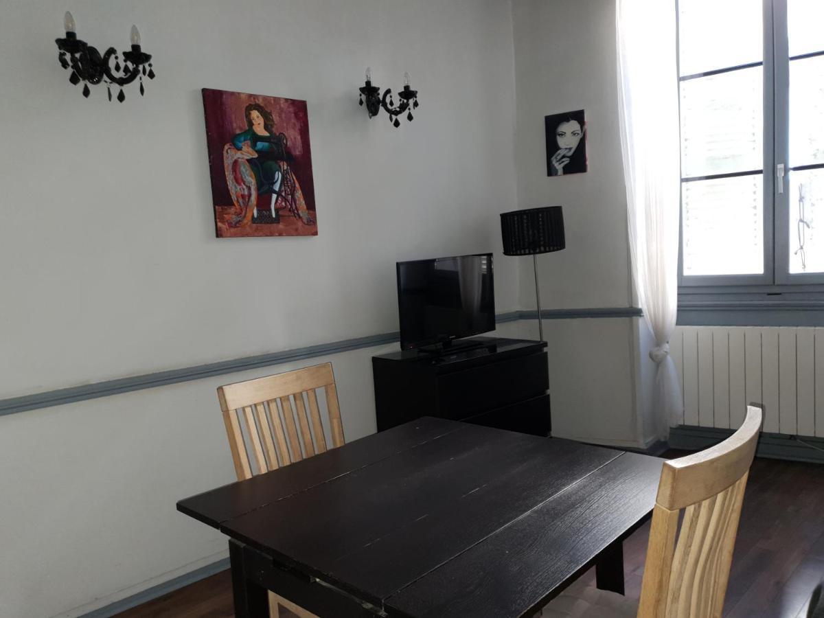 Home Nantua Studio Meubles Ain-Jura Εξωτερικό φωτογραφία